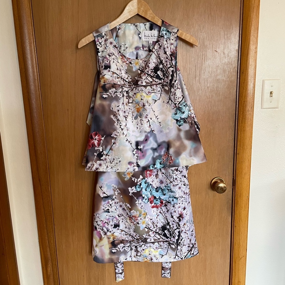 Nicole Miller Spring Cherry Blossom Floral Mini Dress Open Back Size 6/S